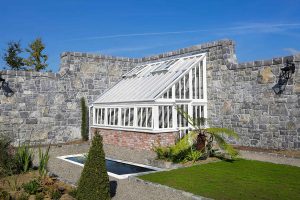 Lean-to-glasshouse